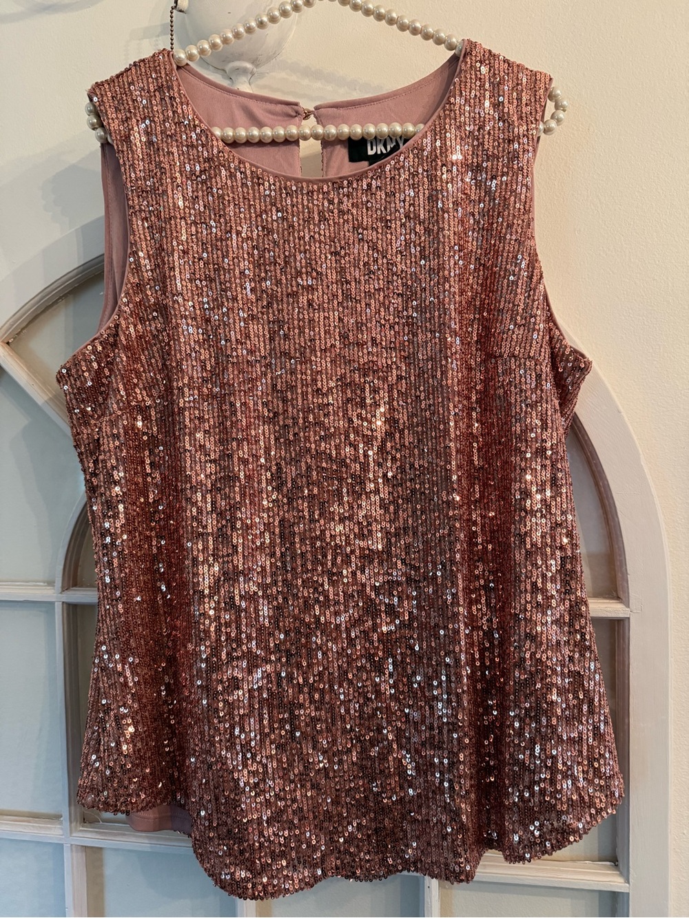 DKNY Rose Gold Sequin Blouse top Women’s Large with keyhole in the back. Shimmer - Picture 3 of 7